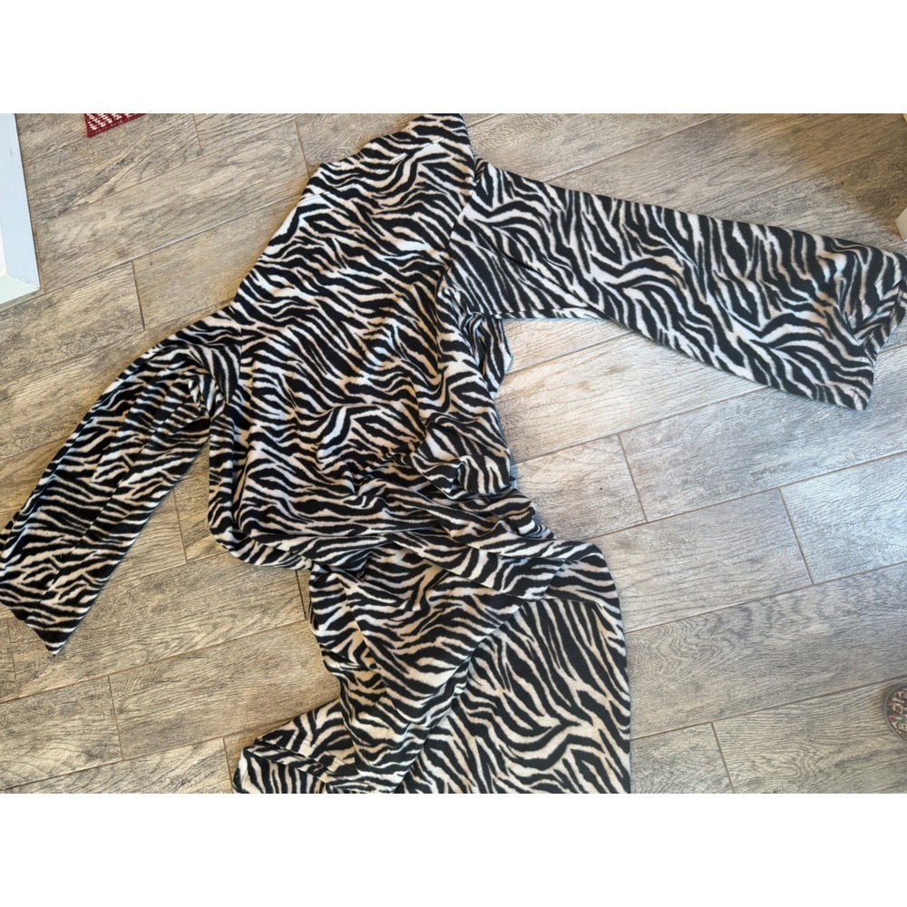 Snuggie Wearable Blanket One Size Zebra Stripe Print Fleece Robe w Sleeves ASO